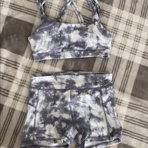Forever 21 marble workout set